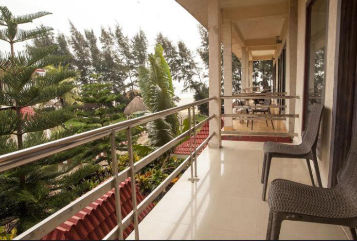 The Candlewood Park Beach Resort Мандармани Экстерьер фото